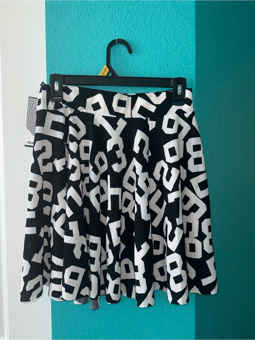 NWT Black and White Graphic Flared Skirt
